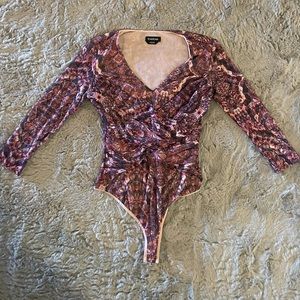 🚨 5 for $20 Bebe Mesh Bodysuit 3/4 Sleeve Top Deep V Blouse XS